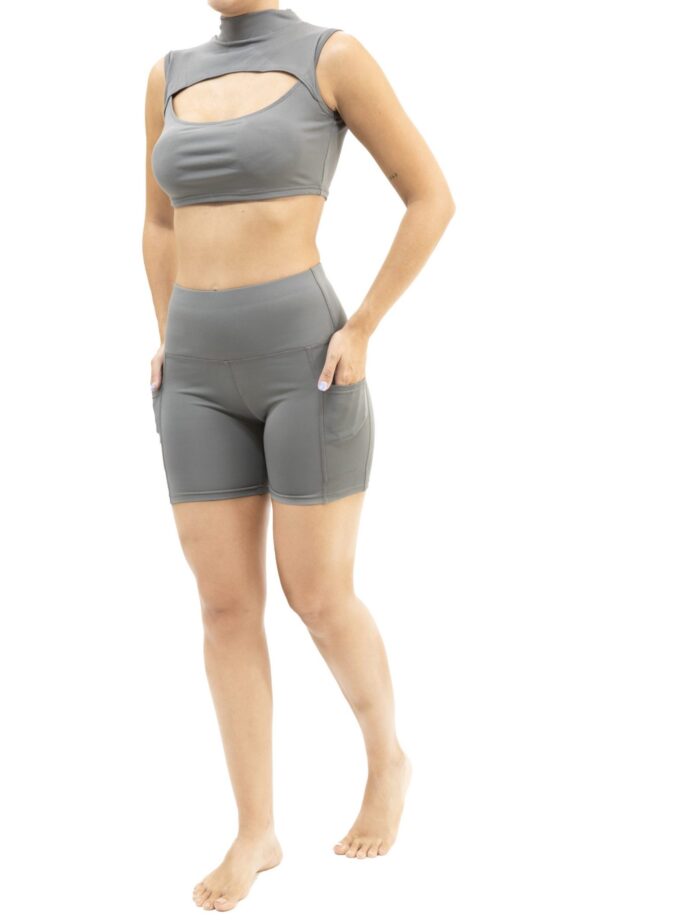 Ärmellose, ausgehöhlte, sportliche, verkürzte Titan-Oberteile mit durchgehendem Rücken