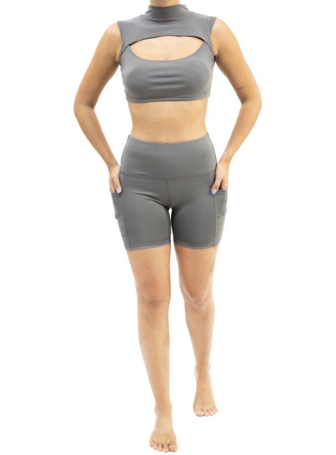 Ärmellose, ausgehöhlte, sportliche, verkürzte Titan-Oberteile mit durchgehendem Rücken